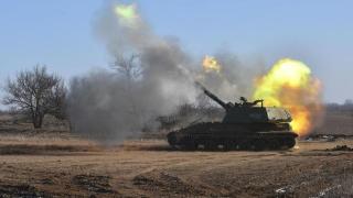 俄军在克列缅纳亚附近催毁乌军技术设备纵队
