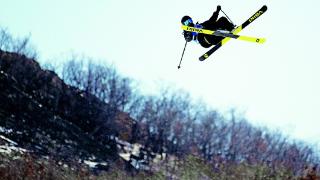 十四冬自由式滑雪坡面障碍技巧决赛举行