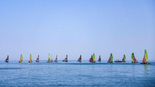 新疆博湖县首届水上运动旅游节暨Hobie帆船公开赛收帆