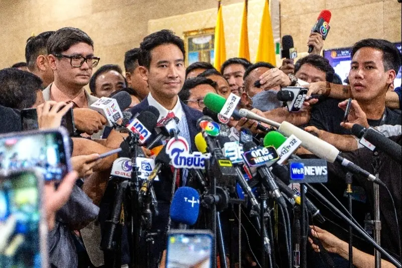 地产大亨从政不足一年就当选泰国总理，凭的是什么？