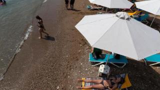 希腊整治“占沙滩”现象 五天已罚逾35万欧元