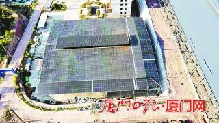 厂房屋顶变身光伏发电站 年发电可达65万千瓦时