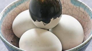 皮蛋的储存秘籍：五步保鲜法与营养价值深度解析