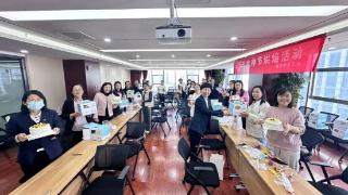 新华保险临沂中支组织开展“三八妇女节”蛋糕烘焙活动