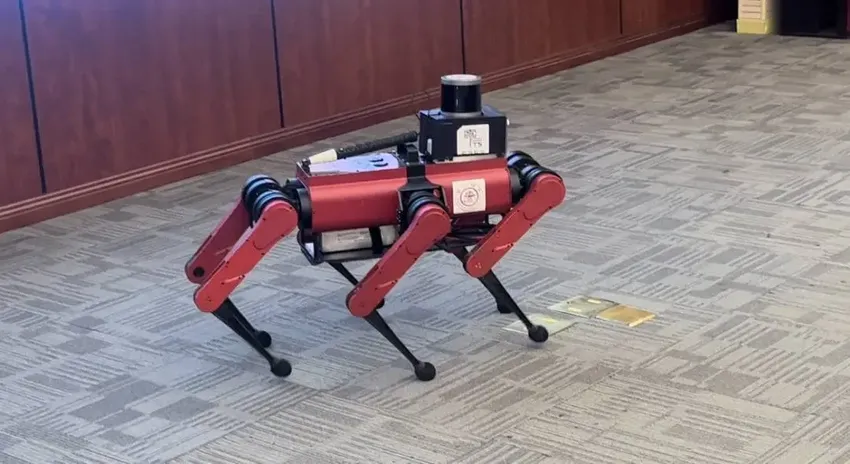 “六条腿”的机器人？！高校的这项科技太帅了！