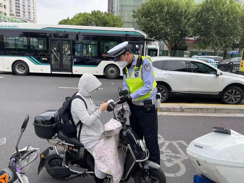 上海公安交警集中整治“砺剑2023”交通违法行为
