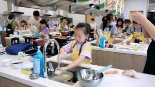 浙江杭州：儿童消费体验活动走进电器公司