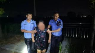 外省女子夜间不慎落水 泗县民警及时救助脱险