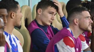 邮报：帕瓦尔世界杯决赛在替补席抱怨队友，遭到德尚的怒斥