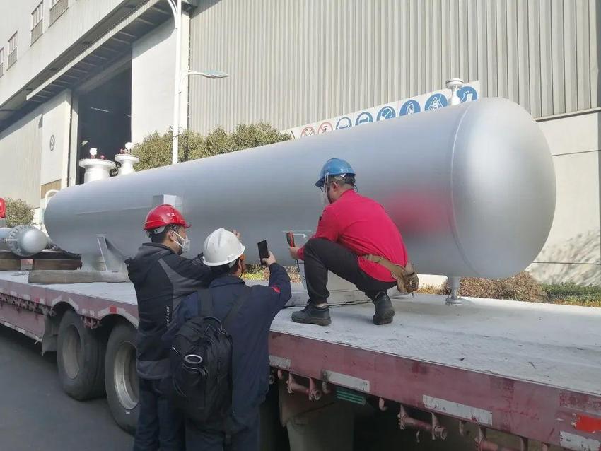 东华科技总承包的法液空HYCO3项目氦检一次性合格