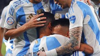 美洲杯-劳塔罗双响梅西替补未出场 阿根廷2-0秘鲁小组头名出线