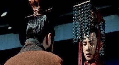 刘备打着兴复汉室的口号，为什么汉献帝没去找他？