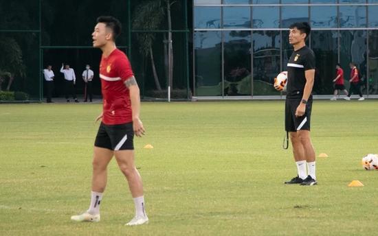 足球报：面临降级 广州队未来何去何从?