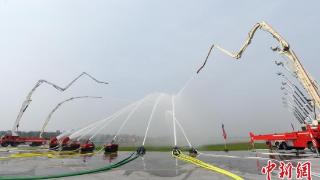 安徽合肥近3万市民现场体验119消防“游园会”