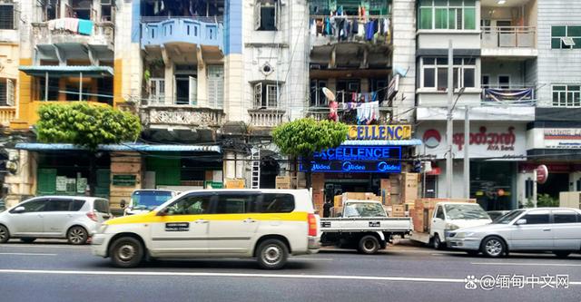 缅甸瓦城豪华车不再风光，仰光出租车涨价离谱引热议