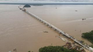 马来西亚鲁巴跨海大桥南引桥架梁完成