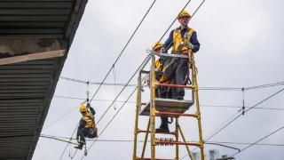 沪昆铁路贵州段集中大修施工忙