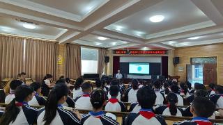 内江市市中区生物名师工作室五月研讨会在翔龙中学举行