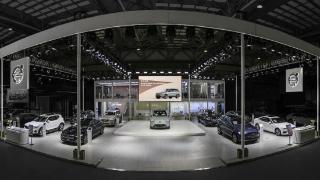 第22届青岛车展启幕，沃尔沃全新纯电旗舰EX90耀目登场