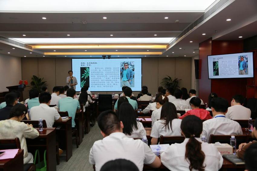 ​多家建筑企业在深圳联合开展“书香月”读书活动