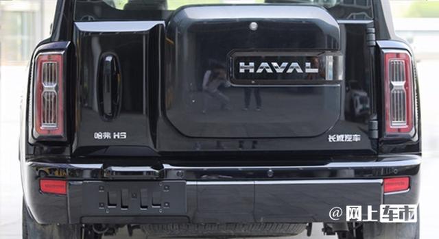 哈弗H9新车型实拍！换方形大灯+黑化套件，造型更霸气