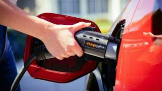 国外研究表明：电动汽车充电费用比燃油车加油费用更高