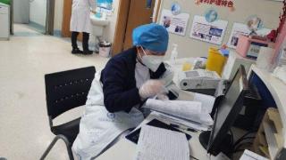 武汉科技大学附属天佑医院科学分流，增设床位保障急重症救治