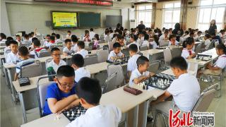 河北张家口：校园国际象棋锦标赛开赛