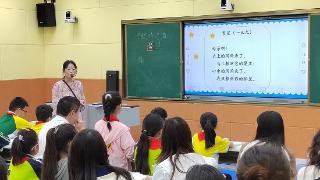 莒南县坊前镇中心小学开展青年教师课堂教学展示活动
