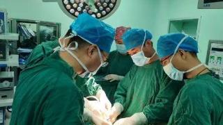 手术纪实|成功救治91岁急性小肠梗阻坏死合并胆石症病人