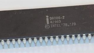 英特尔推出限量版酷睿i7-8086k处理器