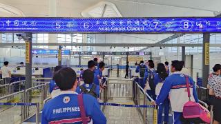 宁波机场口岸送走首批杭州亚运会运动员 宁波机场边检站高效完成出境查验任务