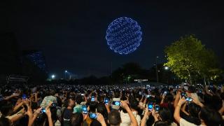 深圳国庆假期接待游客超800万人次 无人机表演惊艳全球