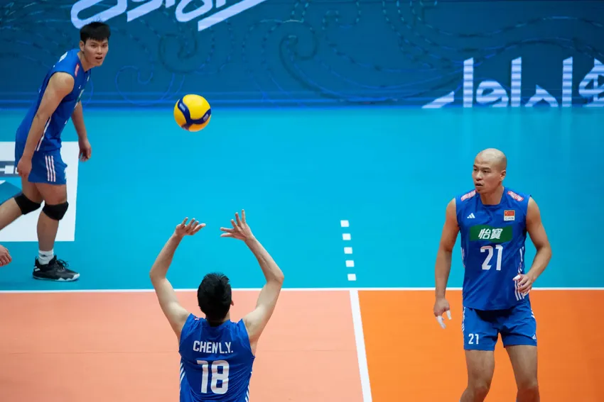 亚锦赛-中国男排0-3遭伊朗零封 无缘决赛与卡塔尔争铜