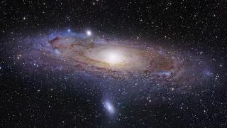 银河系究竟是什么样子？天文学家：几条旋臂围绕着一颗黑洞