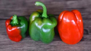 菜椒怎么做好吃，学会这三种就够了，口感清脆营养丰富