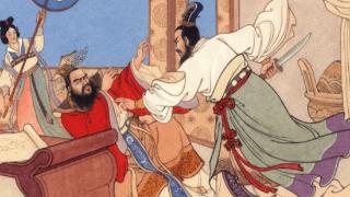 战国著名剑术家荆轲，与秦王交手却挨了八剑是什么原因？