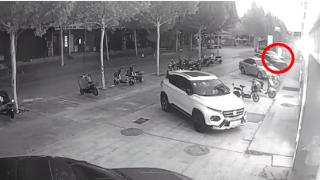 仨男子凌晨组队拉车门盗窃，潍坊临朐警方用2小时将其抓获