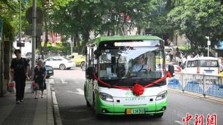 重庆“小巷公交”四周年：从来不只是一条公交线