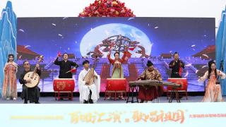甘肃省优秀群众文艺团队展演在平凉启动