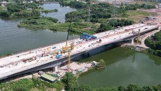 重庆团结湖数字经济产业园这座大桥“牵手”成功