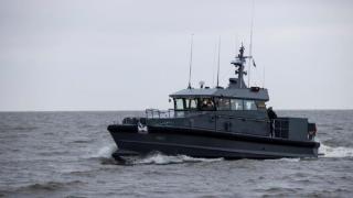爱沙尼亚向乌克兰交付两艘巡逻艇