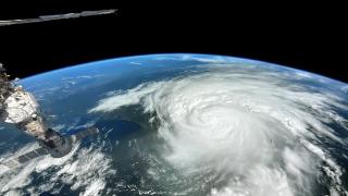 两大超强飓风包围美国，日本污水加剧气候变异？超算：或重击北美