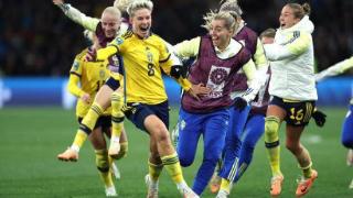 女足世界杯丨墨尔本奇迹！瑞典队“点杀”美国队晋级八强
