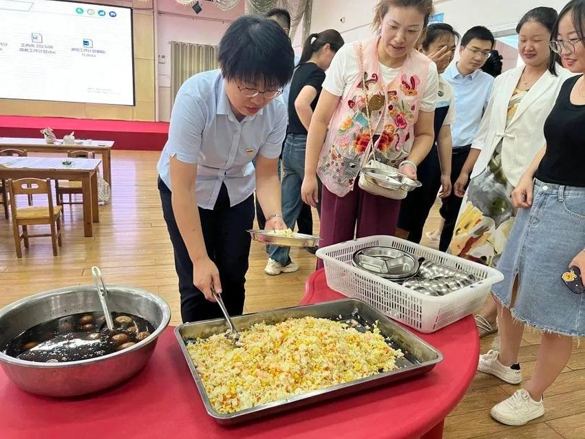 泰安市岱岳区实验幼儿园家长体验式早餐品尝会