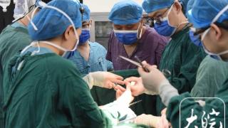 阜南县首台心脏外科手术成功实施