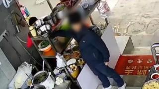 男子菜市场连偷4个手机 “顺手牵羊”终难逃法网