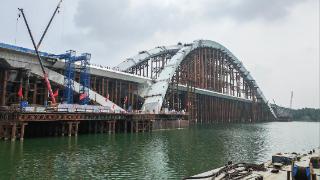 2天焊完一个节段,京雄大桥这样建