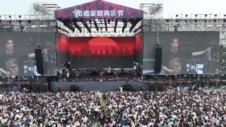 2万人撤离，仅用时25分钟！南通紫琅音乐节因暴雨暂停，一段“插曲”暖心上演