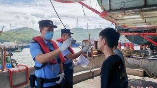 开渔节在即 广东阳江保障首批港澳流动渔船入境